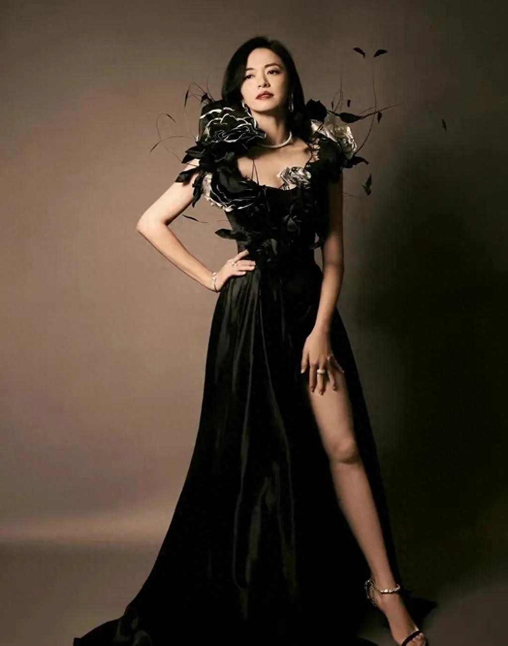 被嘲大嘴却在娱乐圈有一席之地，微博女王姚晨的逆袭可不简单